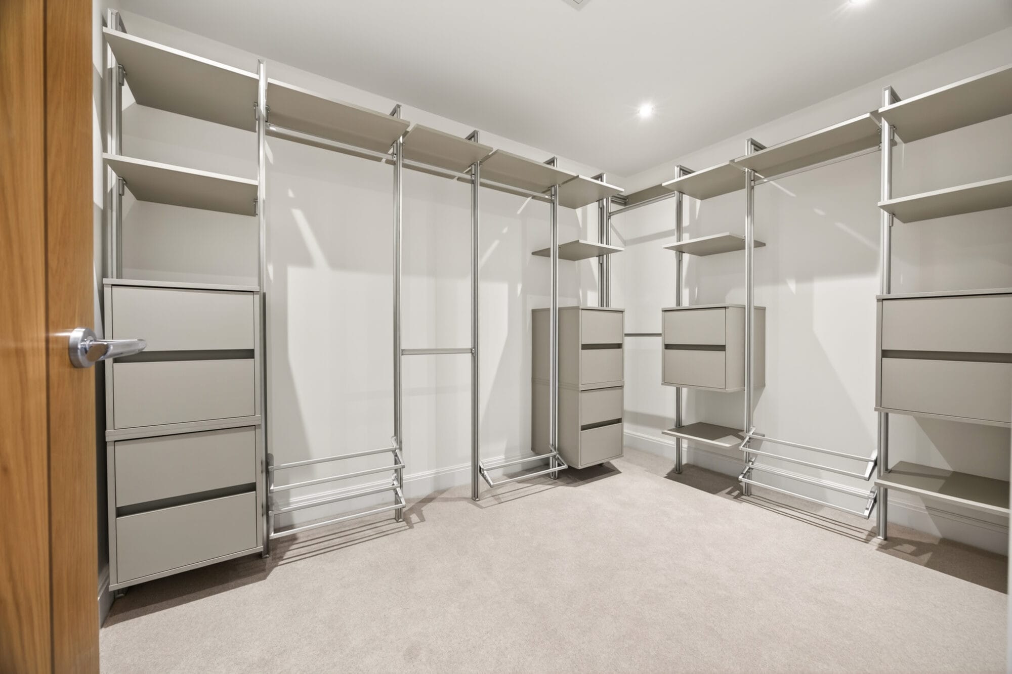 Walk in wardrobe, The Elm, Cherringtons