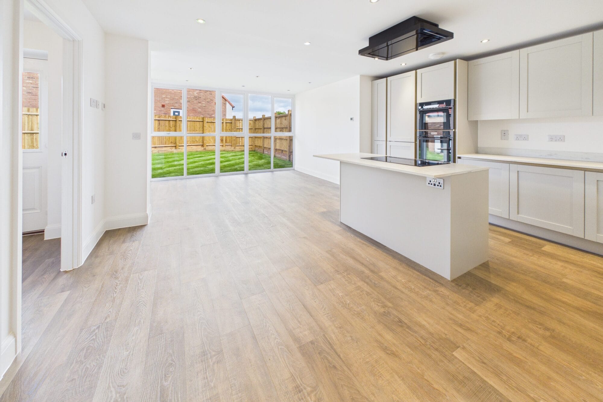 The Addington, Leasow Reach, Twyning - Kitchen